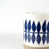 Керамична чаша от северния стил